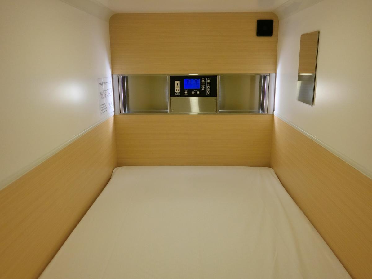 Capsule Hotel Valie Ebisucho Ósaka Exteriér fotografie
