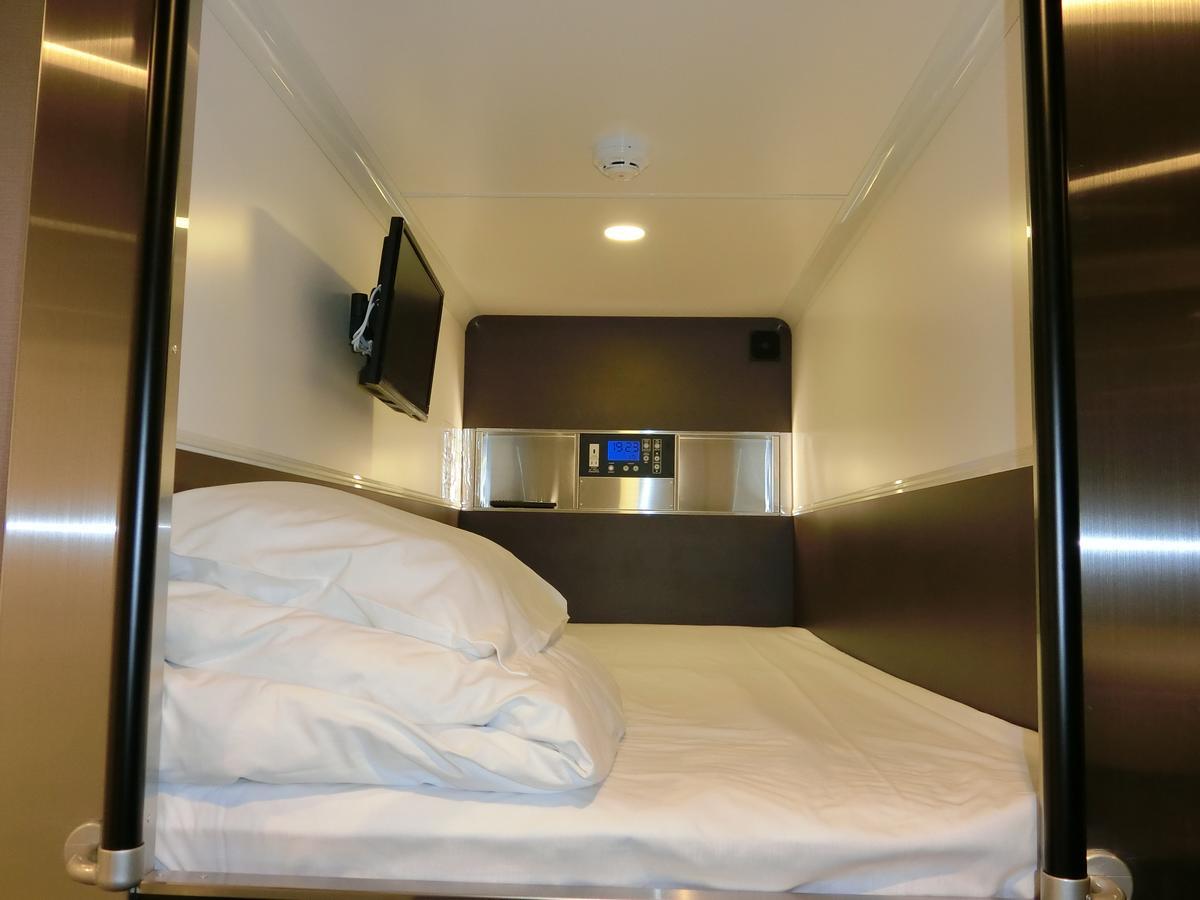 Capsule Hotel Valie Ebisucho Ósaka Exteriér fotografie