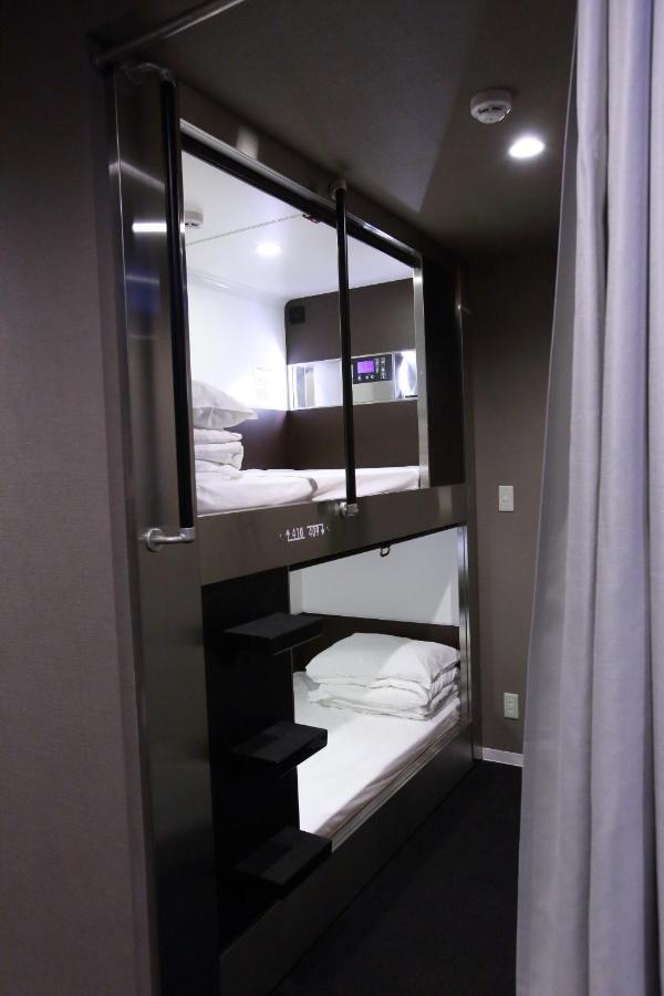 Capsule Hotel Valie Ebisucho Ósaka Exteriér fotografie